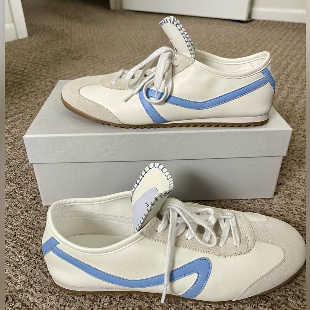 🆕 Steve Madden Jaiden Grip Sole Sneaker